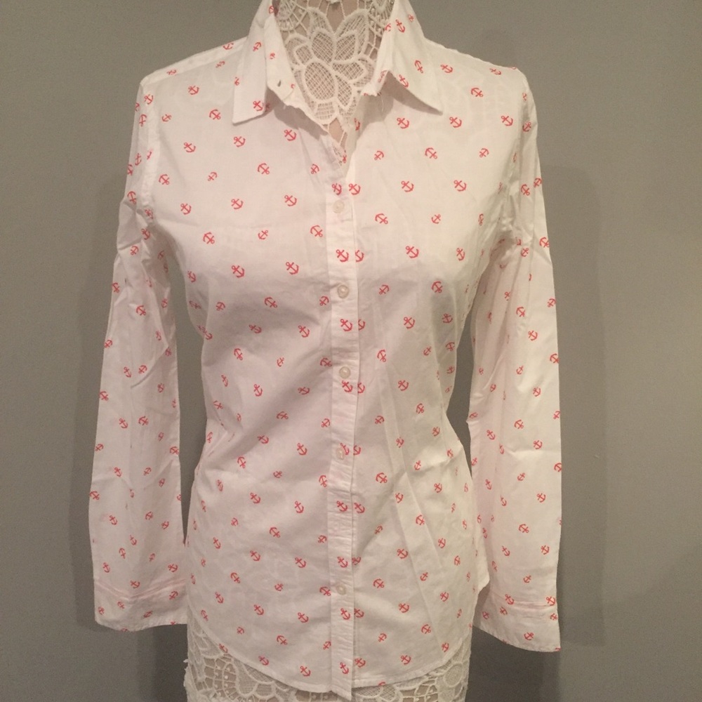 ❗️Sale ❗️Banana Republic Soft Wash Shirt - Picture 3 of 6